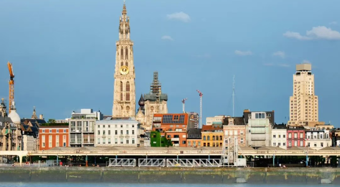 Skyworth Auto estreia na Busworld Europe 2025